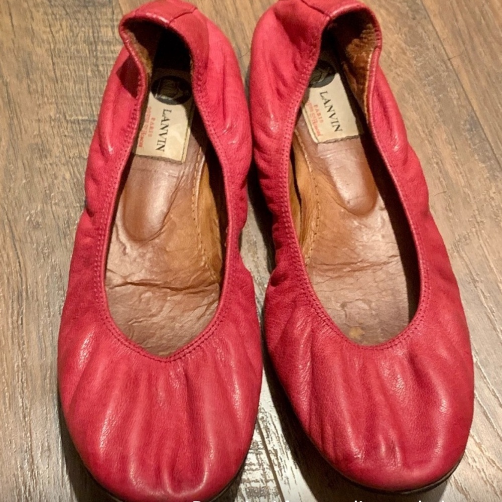 LANVIN red vintage leather ballet flats. Size 8.5